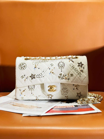 White Embellished with Golden Buckle CH-039