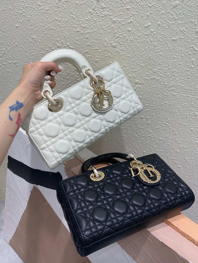 Lady White DI-009