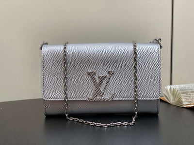 Rectangular Metallic Silver with Silver Chain LV-001