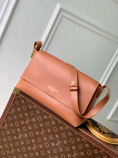 Crossbody Shape Soft Peach with Gold Details LV-007