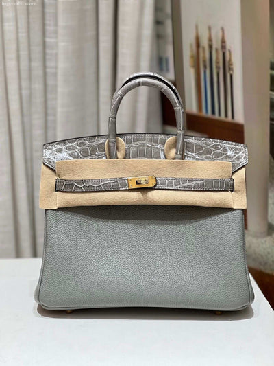 H-B Light grey in togo with crock