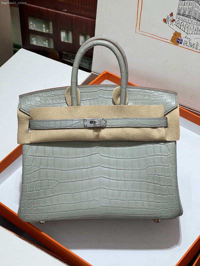 H-B light grey in Crock